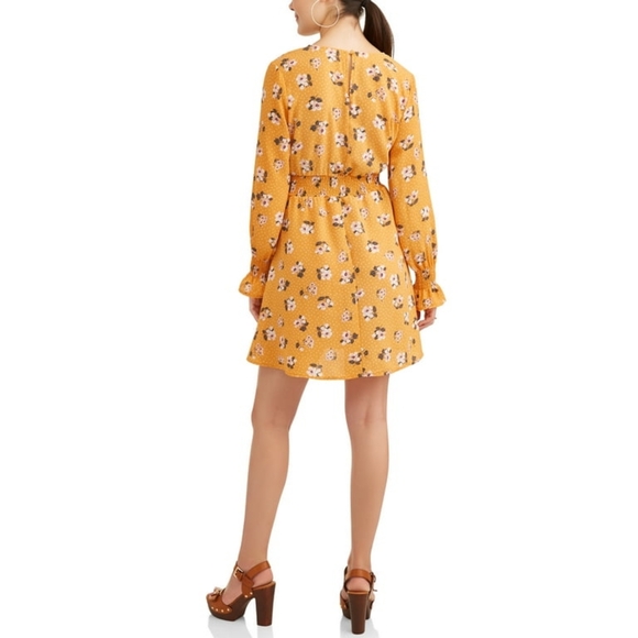 Almost Famous Yellow Floral Cinched Waist Dress – Size Medium (Juniors) - Picture 2 of 12